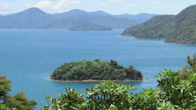 Lookout on Kaipupu Point