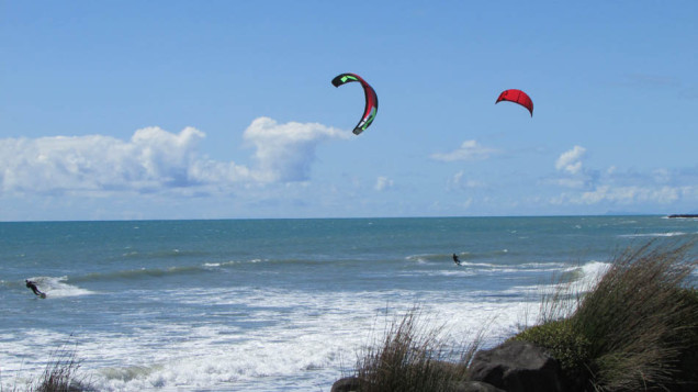 Kite surfing New Plymouth surf club