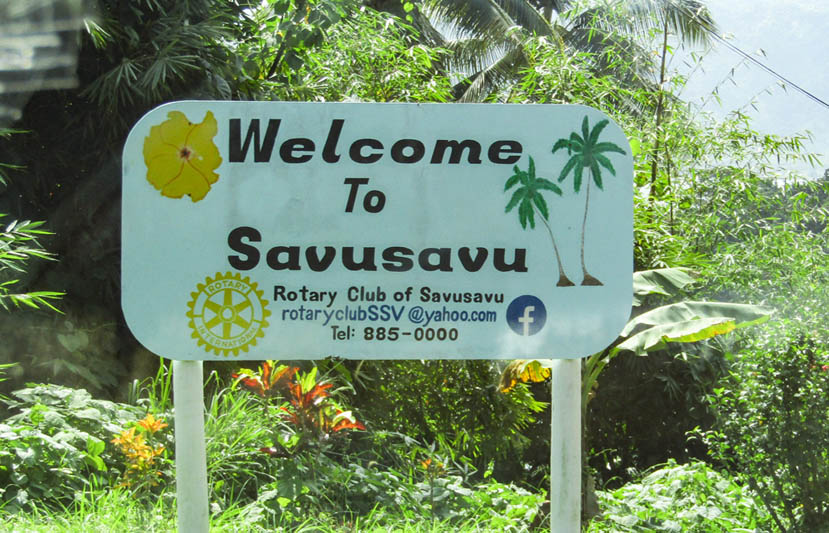 Savusavu sign before town